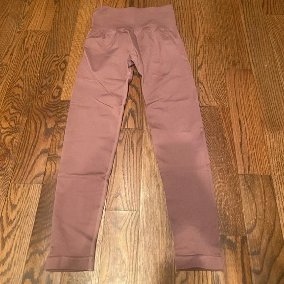 Hotexy Two Piece Workout Set - Picture 11 of 14